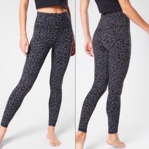 Athleta Pants - Athleta Elation Ultra High Rise Tight Grey Leopard atheltic Legging Womens Small